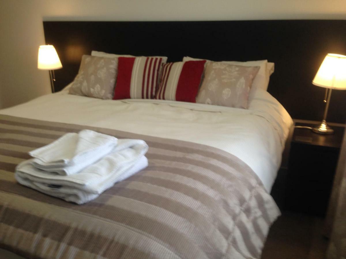 Cloverlea Cottages 브리스틀 외부 사진